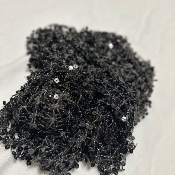 Sequins scarf - Picture 4 of 11